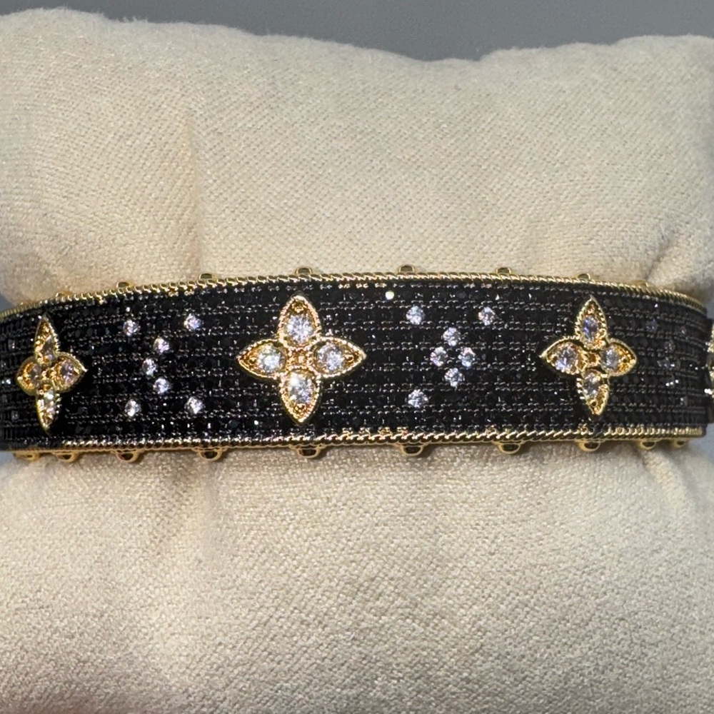 Venetian Sapphire Bangle - Picture 8 of 12